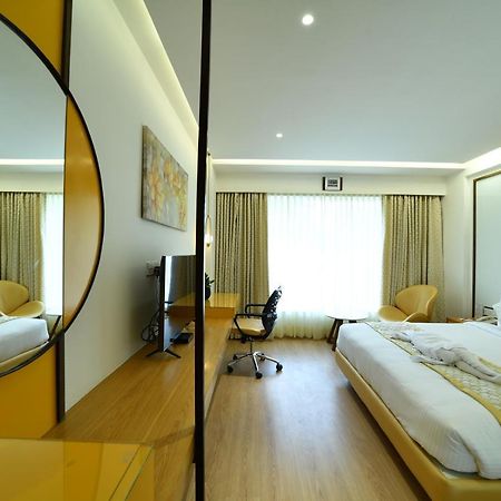 The President Hotel, Kumarapark Bengalúr Exteriér fotografie